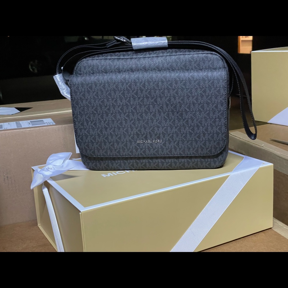 Michael Kors Camara Bag